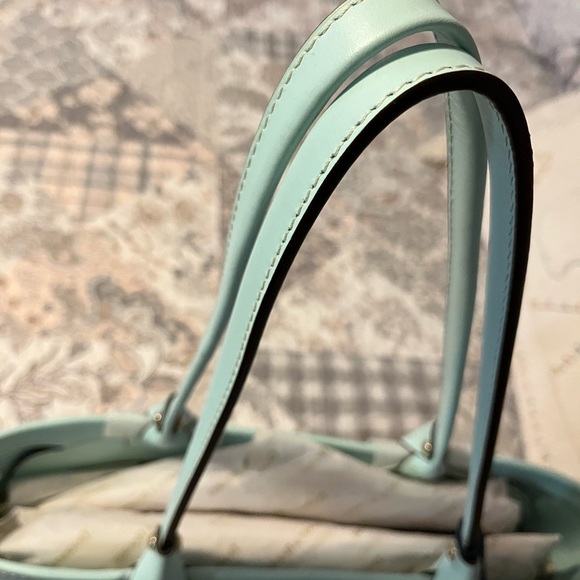 SOLD!! BNWT DOONEY & BOURKE BAG W/DUSTBAG - Picture 7 of 11